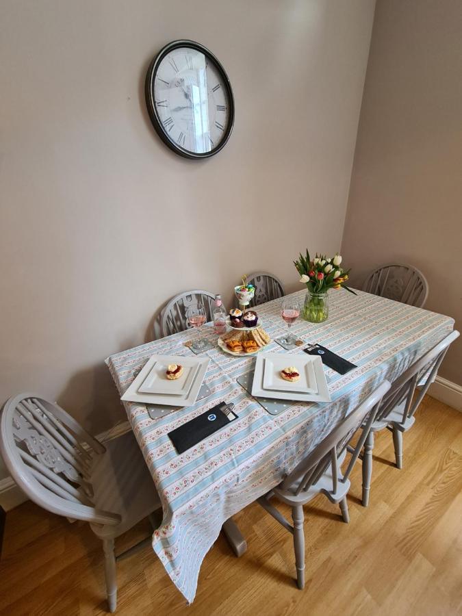 Coopers, Ground Floor Apartment With 2 Bedrooms And 2 Bathrooms Within A Georgian Listed Building Burton-upon-Trent Esterno foto
