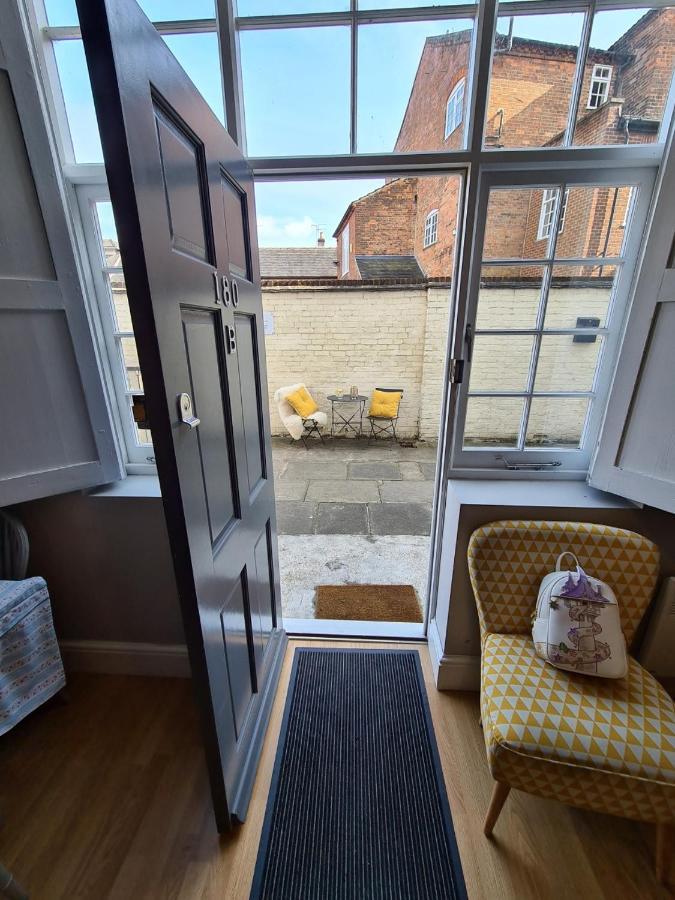 Coopers, Ground Floor Apartment With 2 Bedrooms And 2 Bathrooms Within A Georgian Listed Building Burton-upon-Trent Esterno foto