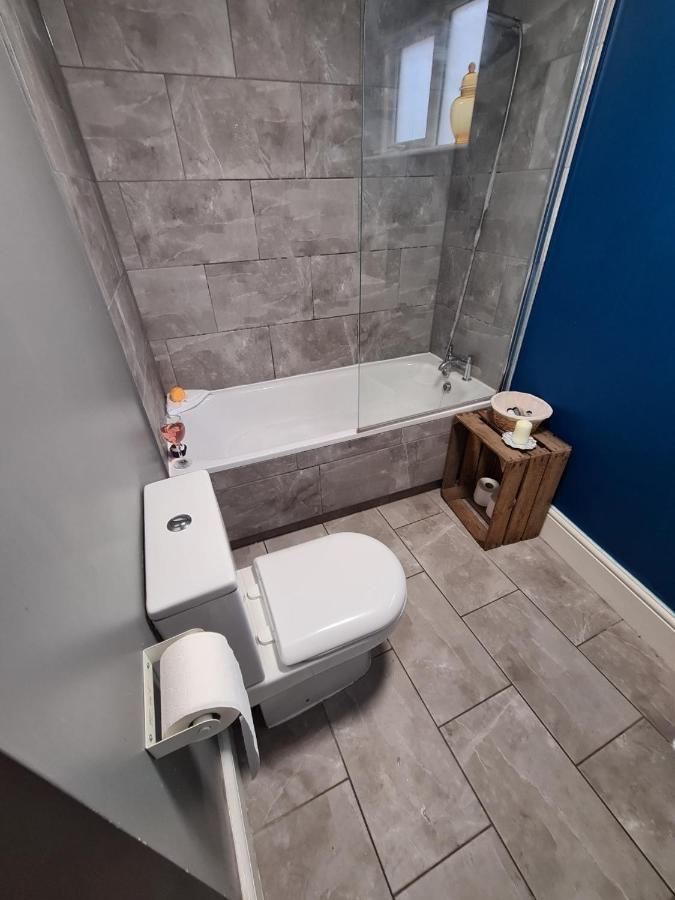 Coopers, Ground Floor Apartment With 2 Bedrooms And 2 Bathrooms Within A Georgian Listed Building Burton-upon-Trent Esterno foto