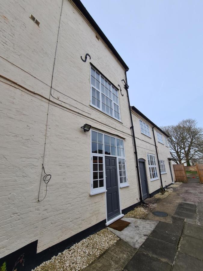 Coopers, Ground Floor Apartment With 2 Bedrooms And 2 Bathrooms Within A Georgian Listed Building Burton-upon-Trent Esterno foto