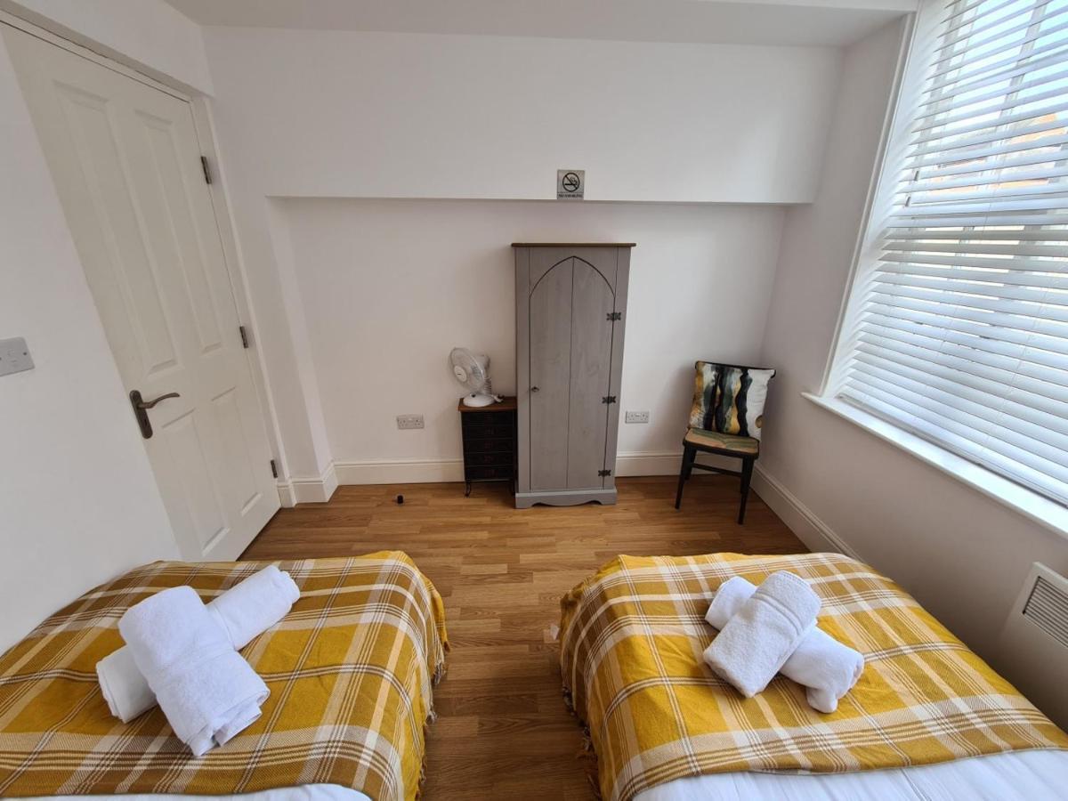 Coopers, Ground Floor Apartment With 2 Bedrooms And 2 Bathrooms Within A Georgian Listed Building Burton-upon-Trent Esterno foto